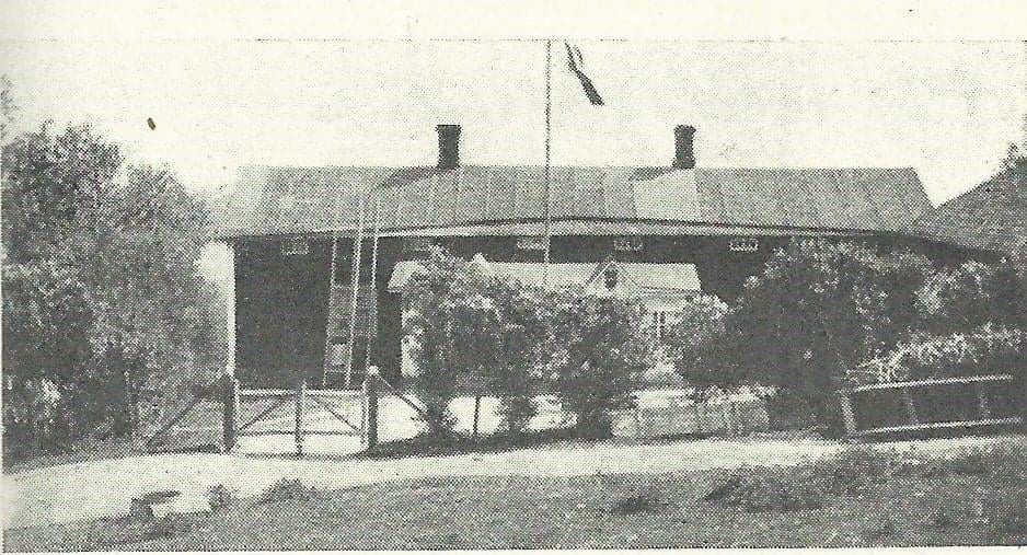 Kuva 2. Johan Elersin virkatalo Kiviniemi (Stensnäs). Lähde: Suomen Maatilat III, 1932.